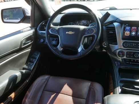 Used 2019 Chevrolet Tahoe Premier w/ Premier Plus Edition AWD/4WD image 9