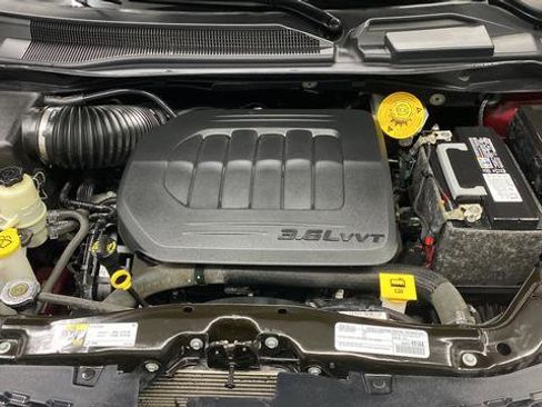 Used 2020 Dodge Grand Caravan SXT w/ Driver Convenience Group FWD image 26