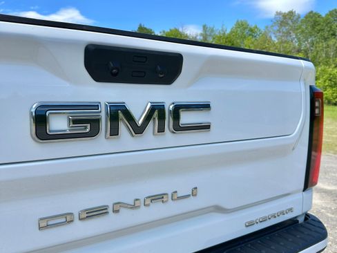 Used 2025 GMC Sierra 2500 Denali Ultimate AWD/4WD image 15