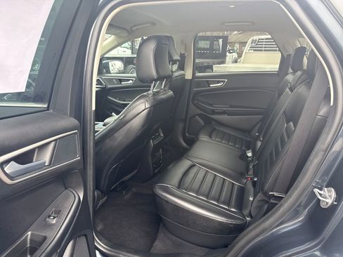 Used 2024 Ford Edge SEL w/ Convenience Package image 16