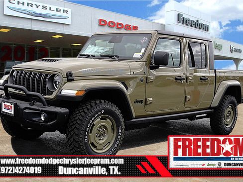 New 2026 Jeep Gladiator Willys AWD/4WD image 1