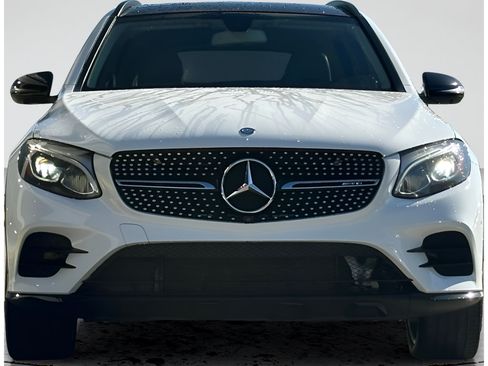 Used 2017 Mercedes-Benz GLC 43 AMG 4MATIC image 4