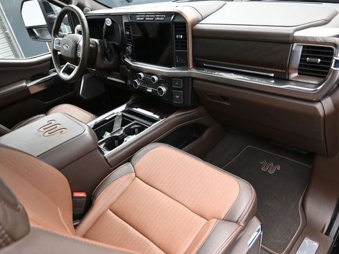 Used 2023 Ford F250 King Ranch w/ FX4 Off-Road Package image 43