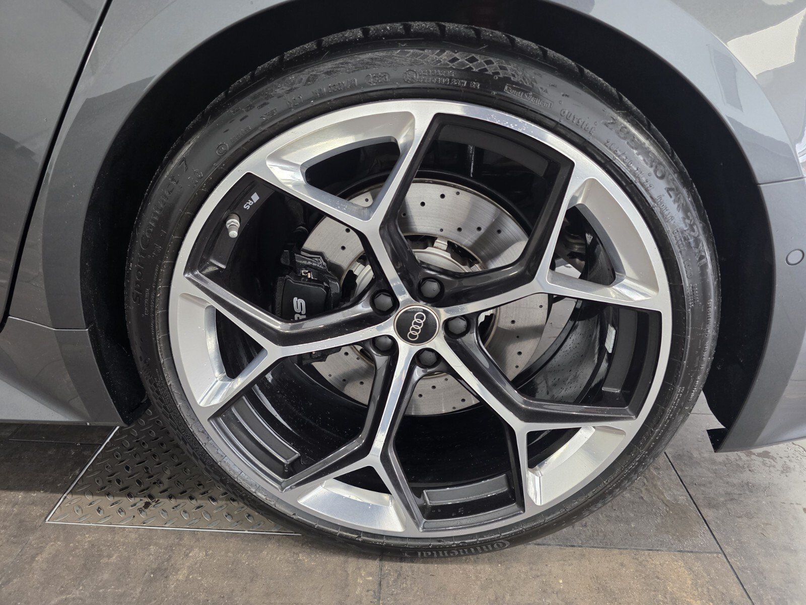 Used 2024 Audi RS 6 performance AWD/4WD image 13
