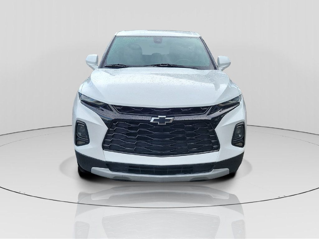 Used 2021 Chevrolet Blazer LT w/ LPO, Black Accent Package FWD image 2