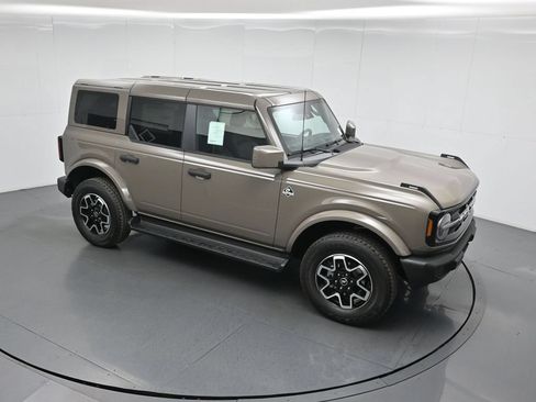 New 2026 Ford Bronco Outer Banks AWD/4WD image 34