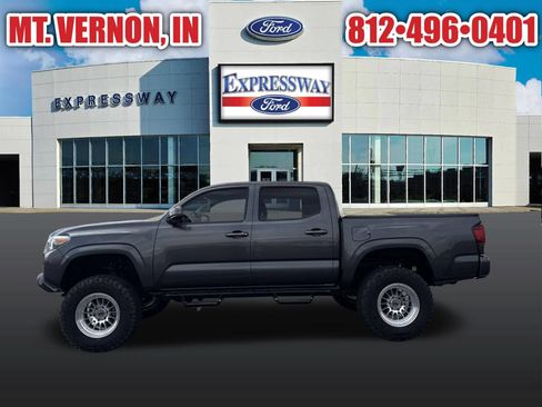Used 2021 Toyota Tacoma SR AWD/4WD image 6