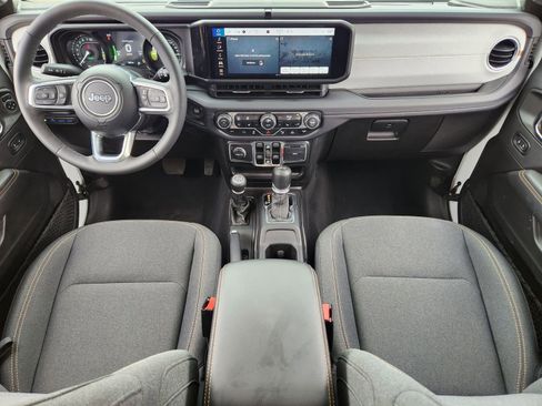 Used 2025 Jeep Wrangler Sahara w/ Safety Group image 34