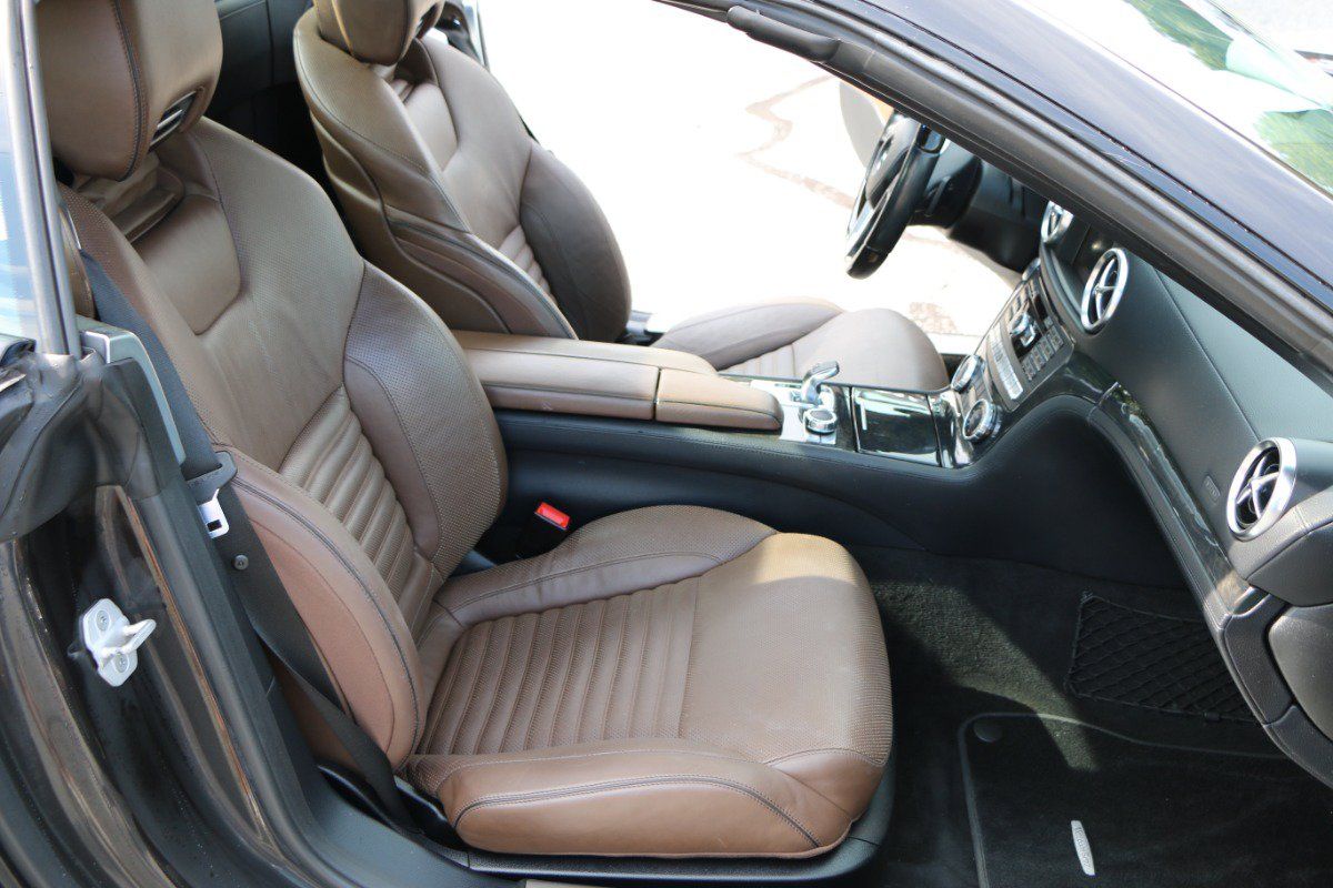 Used 2014 Mercedes-Benz SL 550 image 31