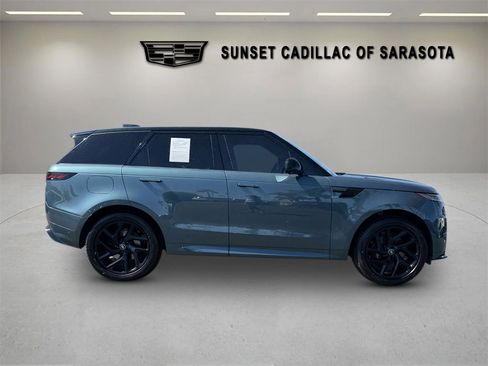 Used 2023 Land Rover Range Rover Sport SE Dynamic image 2