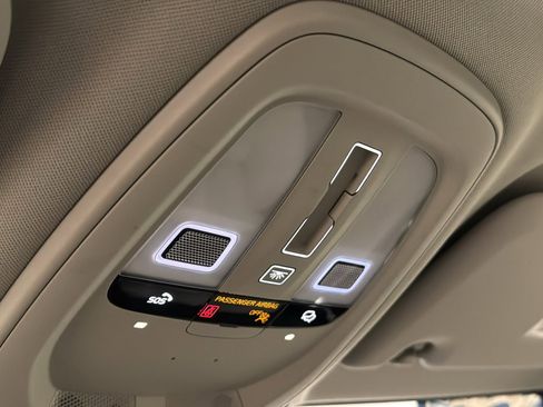 Certified 2024 Volvo S60 T8 Ultimate image 21