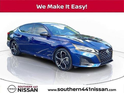 Certified 2024 Nissan Altima 2.5 SR FWD image 1