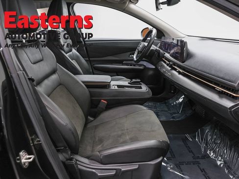 Used 2023 Nissan Ariya FWD image 25
