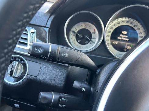 Used 2016 Mercedes-Benz E 350 Sedan image 28