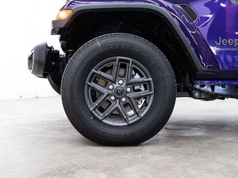 New 2026 Jeep Gladiator Sport image 7