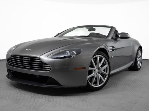 Used 2012 Aston Martin V8 Vantage Roadster RWD image 1