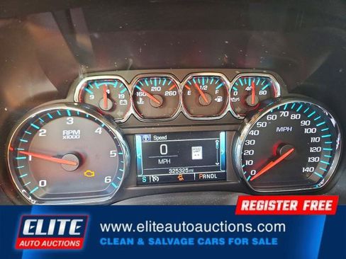 Used 2019 Chevrolet Suburban LT image 18