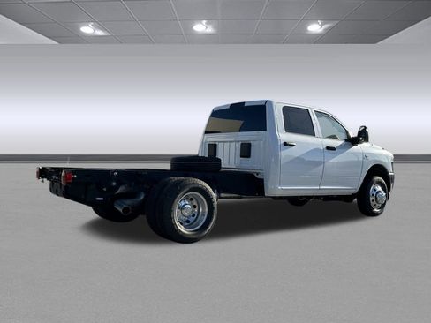New 2025 RAM 3500 Tradesman w/ Chrome Appearance Group image 13