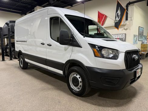Used 2025 Ford Transit 250 148 Medium Roof RWD image 14