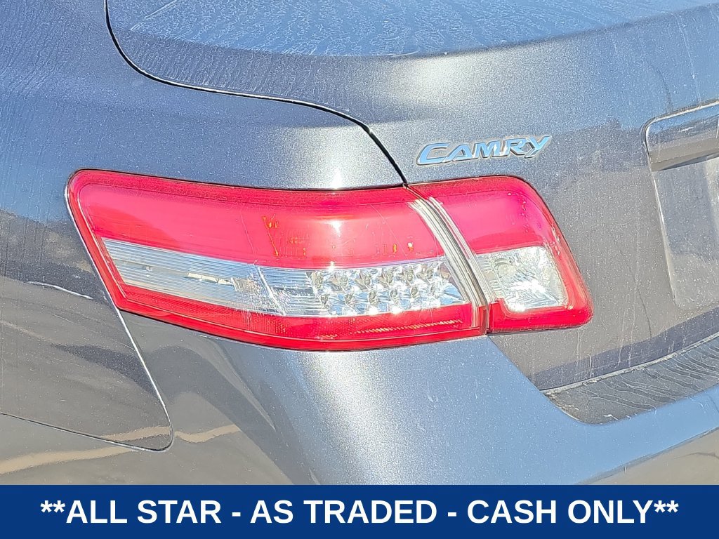 Used 2011 Toyota Camry LE FWD image 12