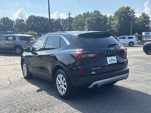 Used 2023 Ford Escape Active w/ Tech Pack #1 AWD/4WD image 5