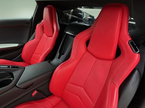 Used 2024 Chevrolet Corvette Stingray Coupe w/ Z51 Performance Package RWD image 19