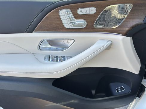 New 2026 Mercedes-Benz GLE 63 AMG S image 23