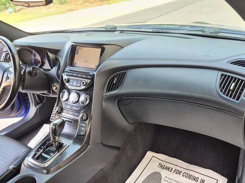 Used 2013 Hyundai Genesis 3.8 RWD image 42