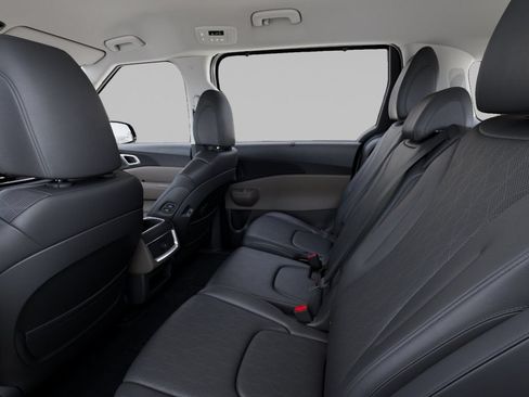 Used 2026 Kia Carnival EX FWD image 21