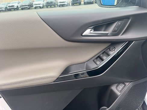 New 2026 Chevrolet Equinox LT w/ Convenience Package II FWD image 14