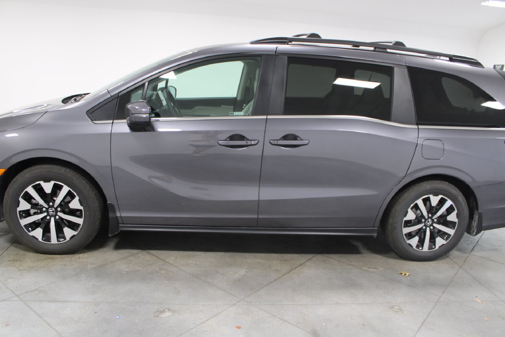 Used 2026 Honda Odyssey EX-L image 6