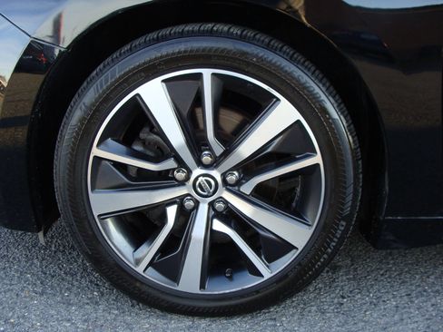 Used 2020 Nissan Maxima 3.5 SV w/ Floor Mat Group FWD image 34