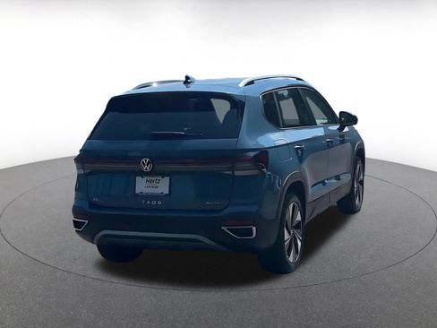 Used 2026 Volkswagen Taos SE AWD/4WD image 14