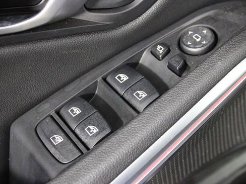 Used 2021 BMW 330i xDrive 330i xDrive w/ Convenience Package image 18