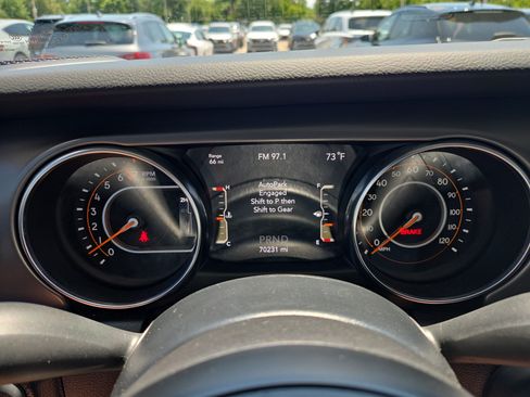 Used 2022 Jeep Wrangler Unlimited Sport AWD/4WD image 13