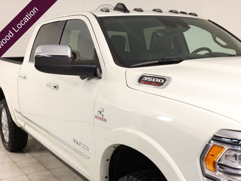 Used 2022 RAM 3500 Limited image 38