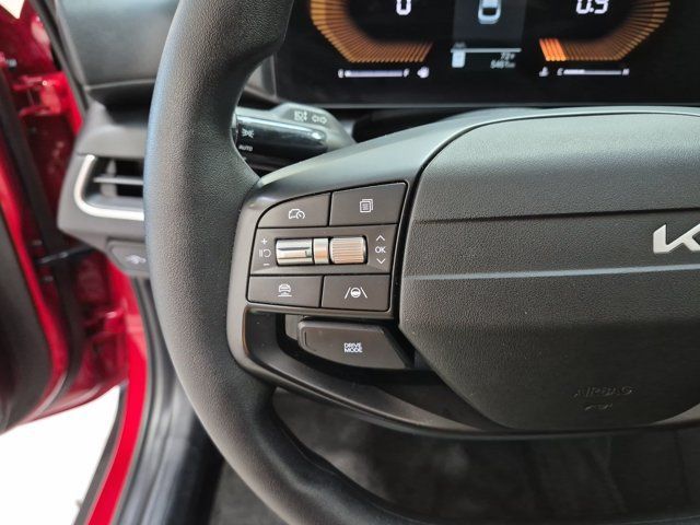 Certified 2025 Kia K4 FWD image 16
