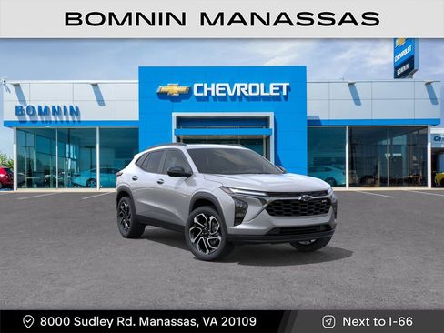 New 2026 Chevrolet Trax RS w/ Sunroof Package FWD image 2