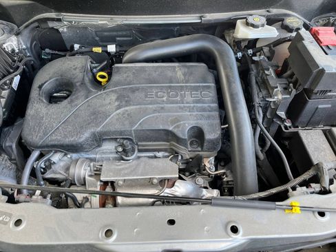 Used 2025 Chevrolet Equinox LT FWD image 27