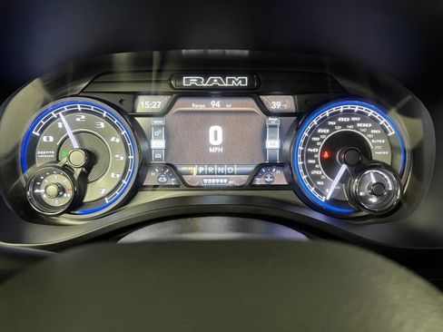 Used 2022 RAM 1500 Limited w/ Body-Colour Bumper Group image 31