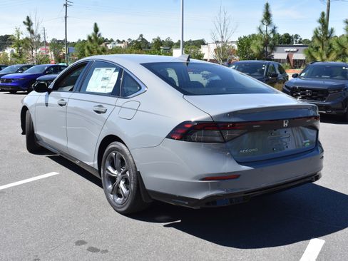 New 2026 Honda Accord EX-L image 7