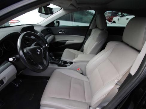Used 2017 Acura ILX image 19