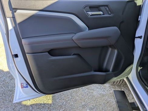 New 2026 Chevrolet Colorado Z71 w/ Technology Package image 8