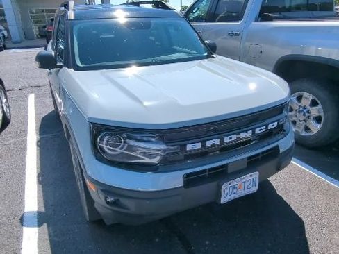 Used 2024 Ford Bronco Sport Outer Banks w/ Tech Package AWD/4WD image 3