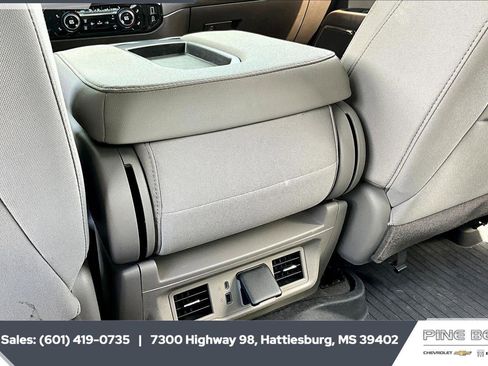 Used 2023 Chevrolet Silverado 1500 LT w/ Z71 Off-Road Package AWD/4WD image 25