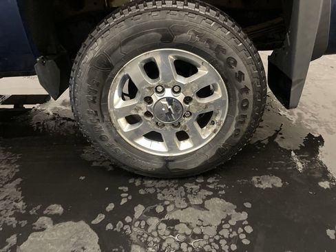 Used 2015 Chevrolet Silverado 2500 LTZ w/ LTZ Plus Package image 25