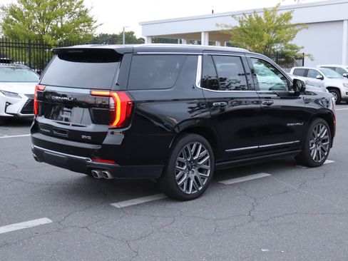 Used 2026 GMC Yukon Denali Ultimate AWD/4WD image 10