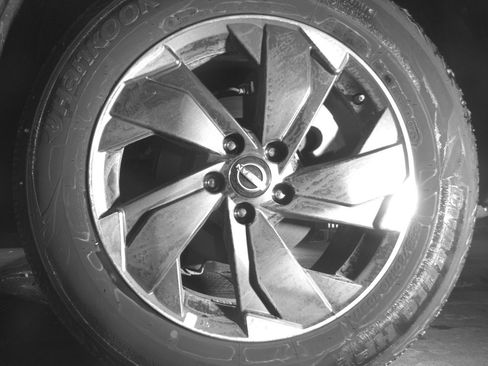 Used 2025 Nissan Rogue SV AWD/4WD image 14