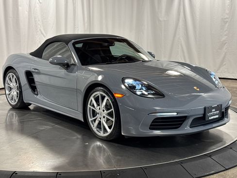 Used 2025 Porsche 718 Boxster RWD image 6