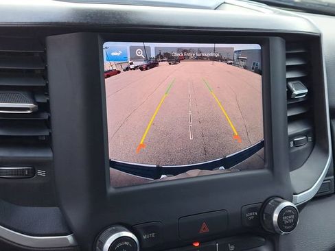 Used 2022 RAM 1500 Big Horn AWD/4WD image 15